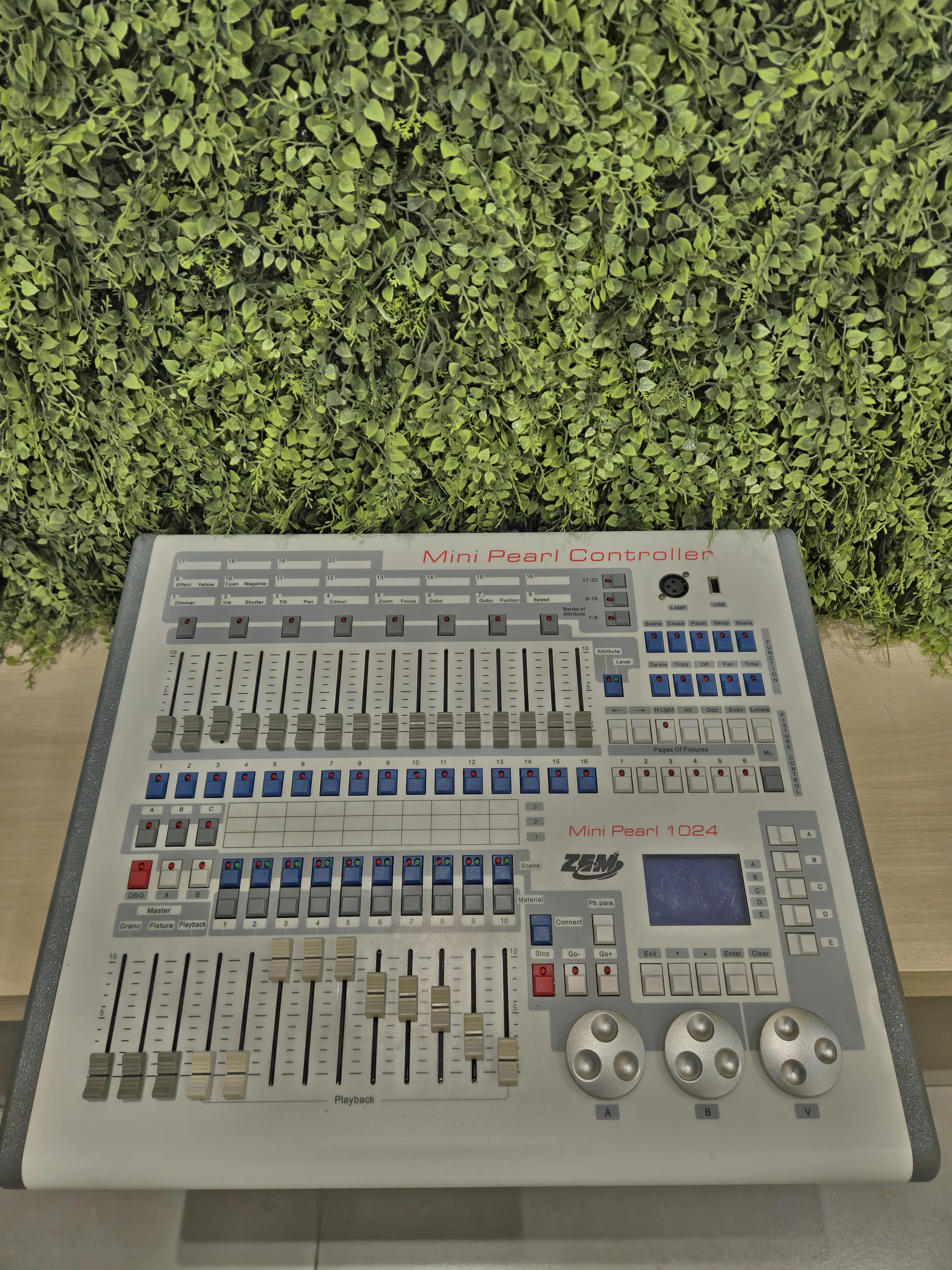 MESA DMX PEARL 512